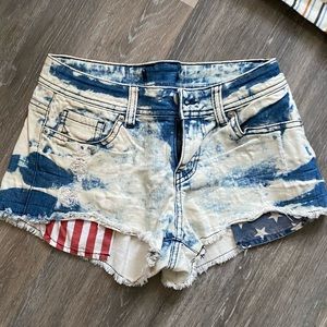 SUPER CUTE HIGH RISE JEAN SHORTS
